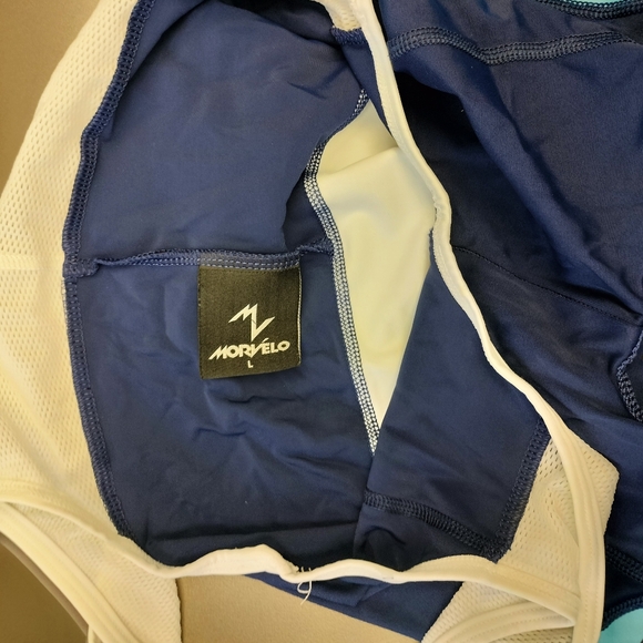 Morvelo Bike Bib & Jersey - Picture 6 of 7